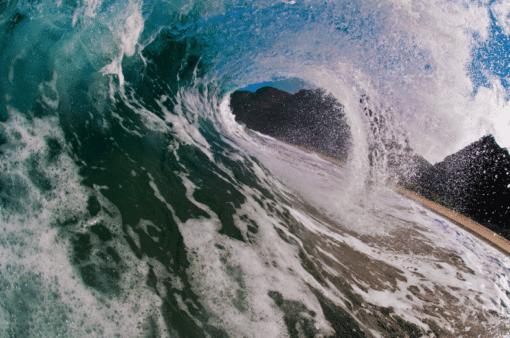 Polihale Breaking Wave